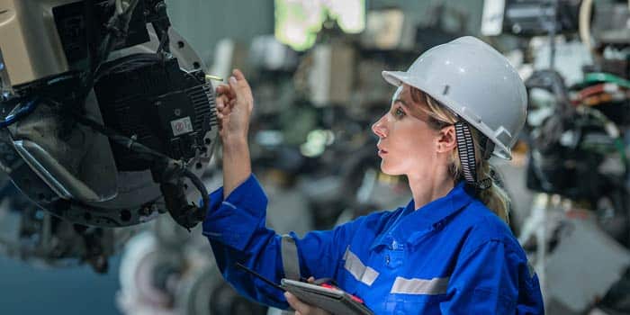 Engineering apprenticeships Female Mechanic